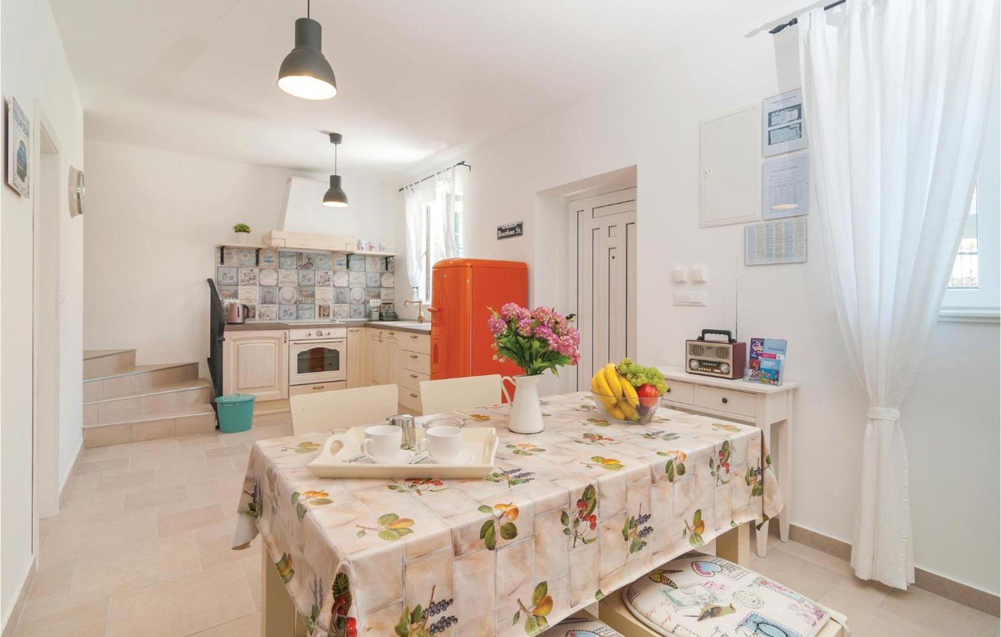 Stunning Home In Primosten With Kitchen Екстер'єр фото